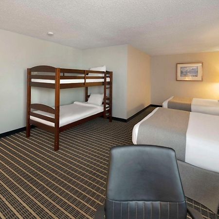Hotel Clarion Pointe Medicine Hat Exteriér fotografie