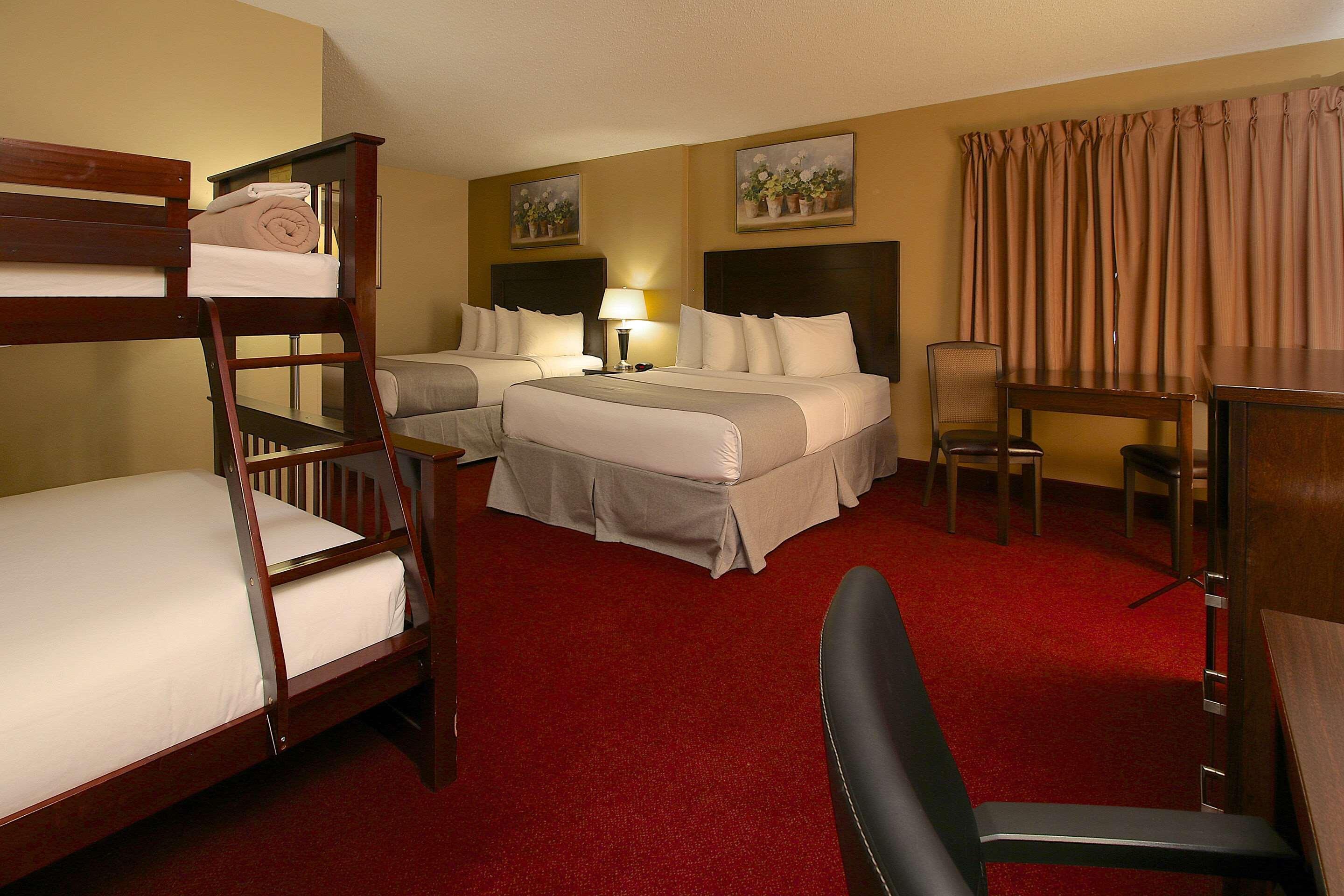Hotel Clarion Pointe Medicine Hat Exteriér fotografie