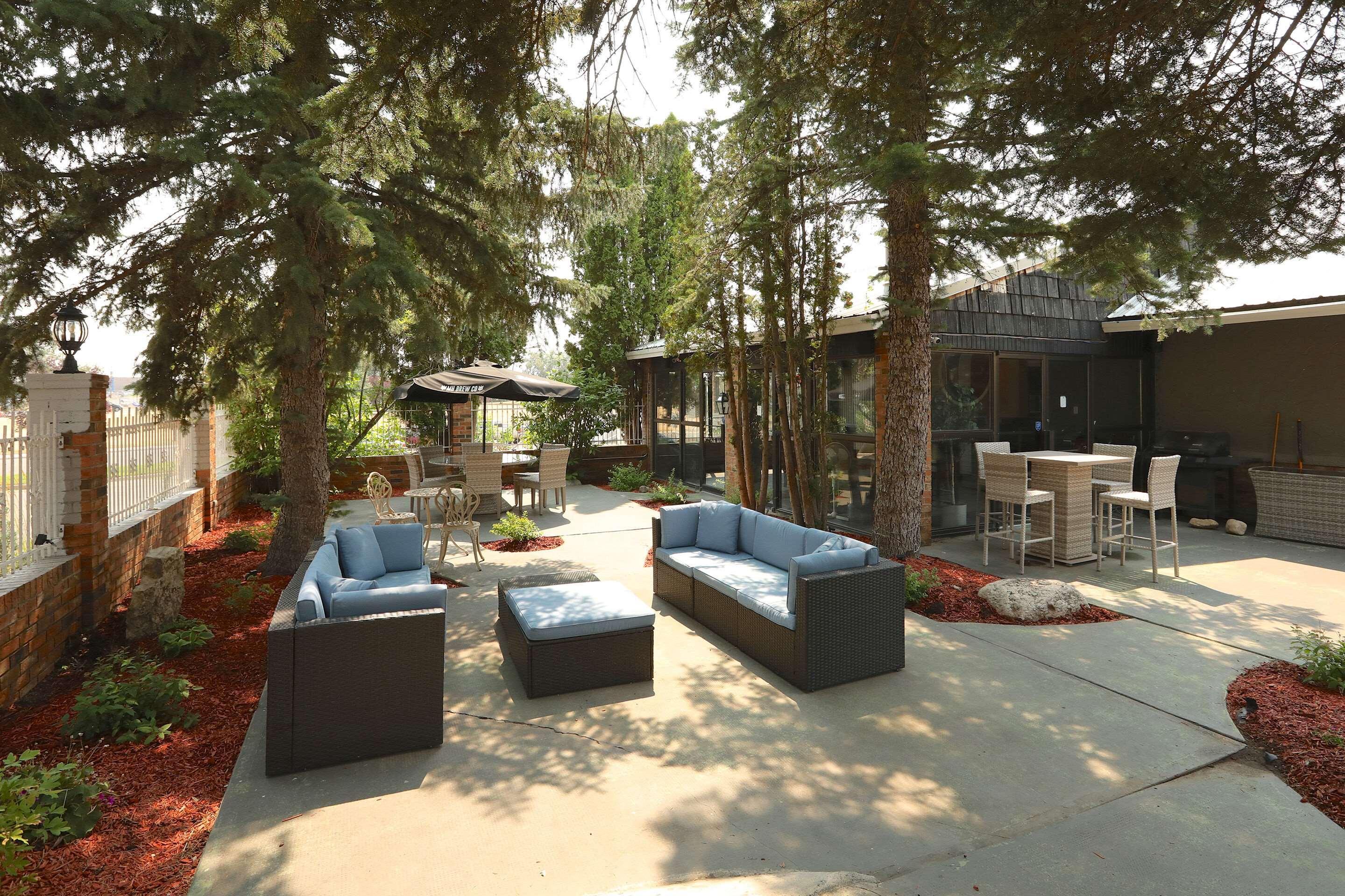 Hotel Clarion Pointe Medicine Hat Exteriér fotografie
