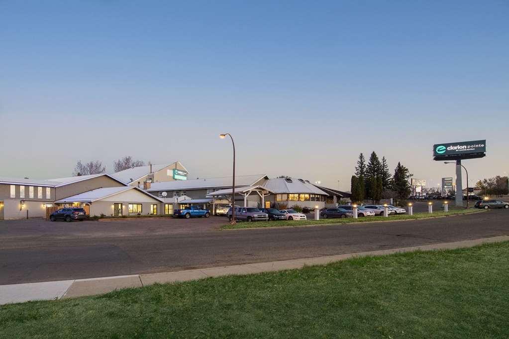Hotel Clarion Pointe Medicine Hat Exteriér fotografie