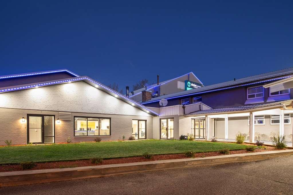 Hotel Clarion Pointe Medicine Hat Exteriér fotografie